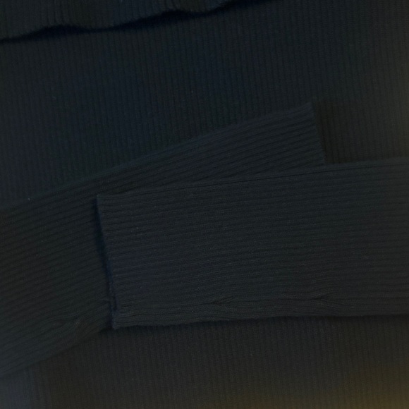 Zara Black Asymmetrical Off-Shoulder Top - Picture 7 of 8